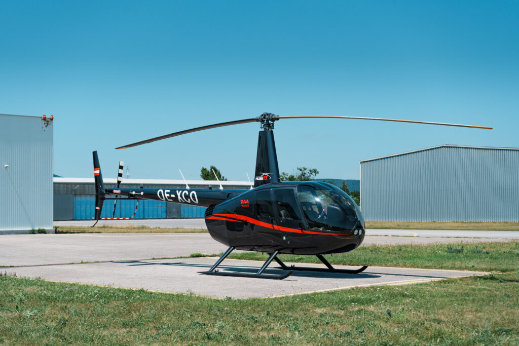 Robinson Raven 2, OE-XCO