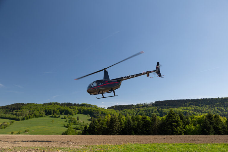 Robinson R44 Raven II - OE-XCO